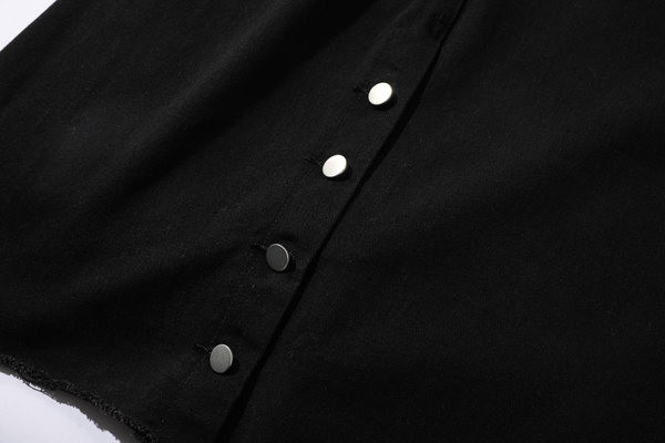 Pikk nööbi ja taskutega seelik