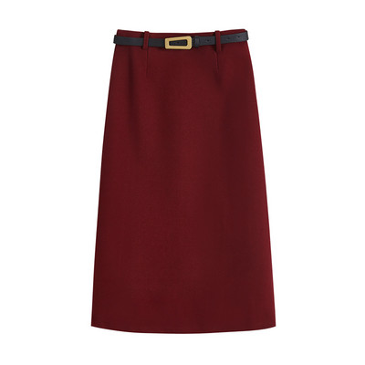 Fusta de dama cu curea si lungime medie