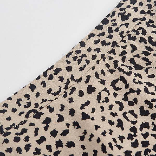 Kahes värvitoonis kõrge vöökohaga naiste seelik