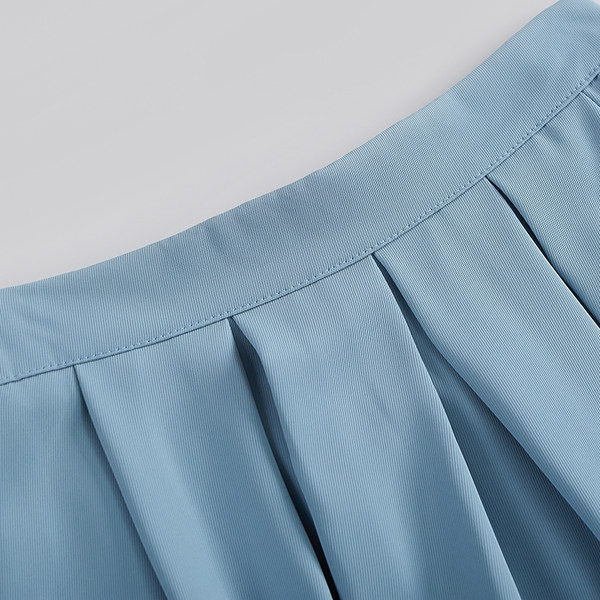 Pikk naiste seelik – kõrge vöökohaga