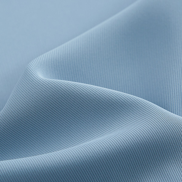 Pikk naiste seelik – kõrge vöökohaga