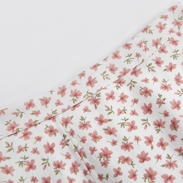 Lühike lillemotiividega seelik