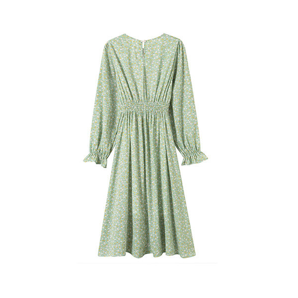 Vabaaja naiste kleit ovaalse kaelusega ja elastse vöökohaga