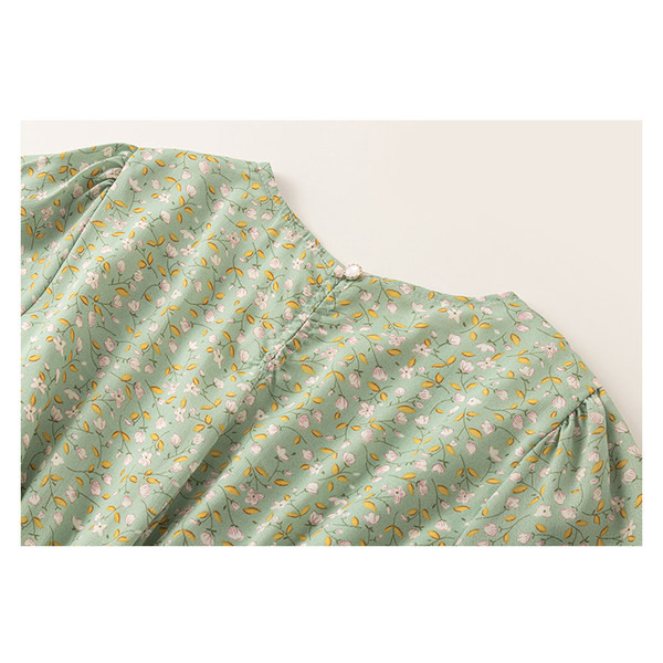 Vabaaja naiste kleit ovaalse kaelusega ja elastse vöökohaga