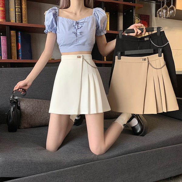 Lühike plisseeritud seelik metallketiga