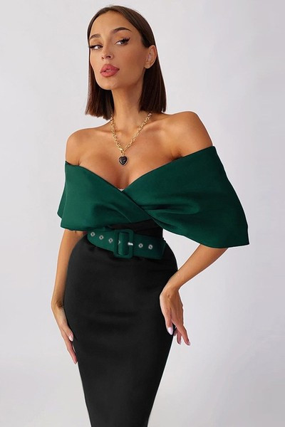 Стилна дамска рокля с колан 