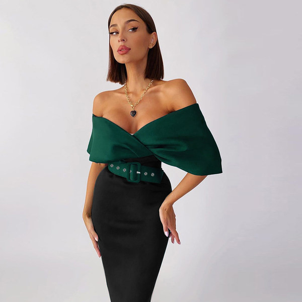 Стилна дамска рокля с колан 