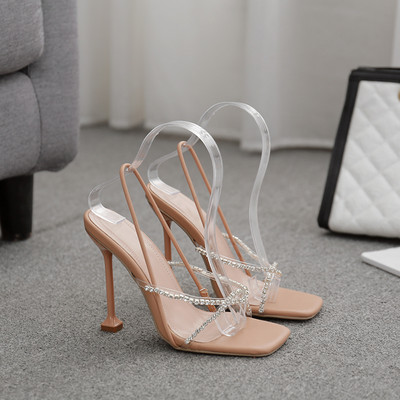 Модерни сандали с висок ток и каишки с декоративни камъни