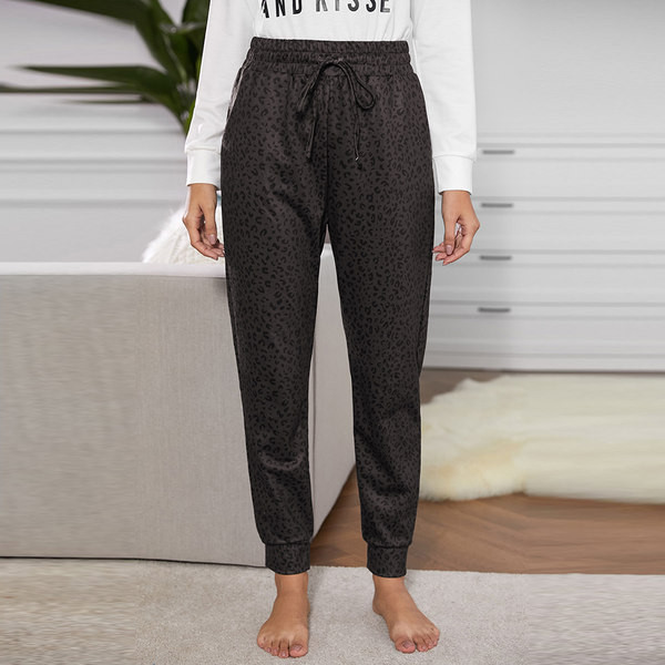 Ежедневни панталони с ластична талия и леопардов принт