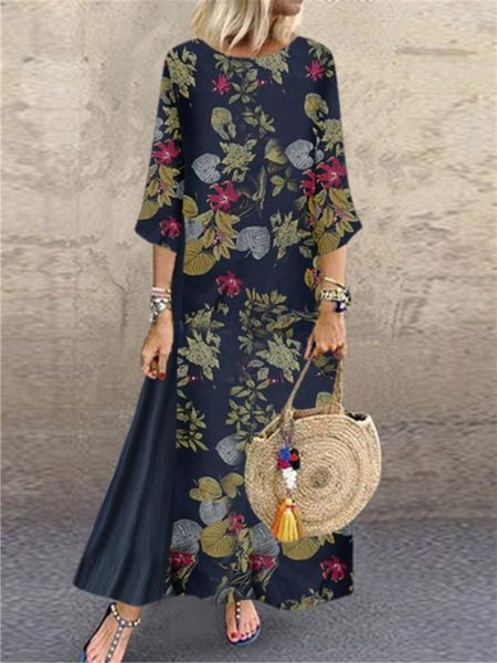 Дълга рокля с флорални мотиви и 3/4 ръкав