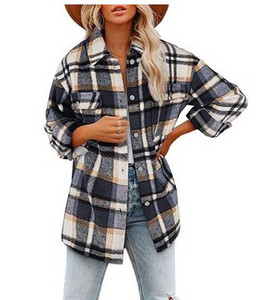 Дамска карирана риза с копчета и джобове