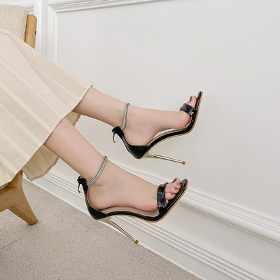 Елегантни сандали на висок ток с каишка на глезена