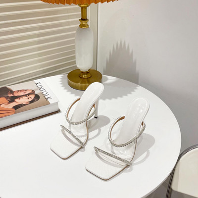 Дамски чехли с декорация камъни - квадратни