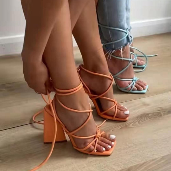 Дамски сандали с връзки и дебел ток 8см