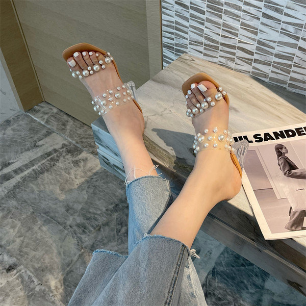 Дамски чехли с декоративни перли с 8см ток