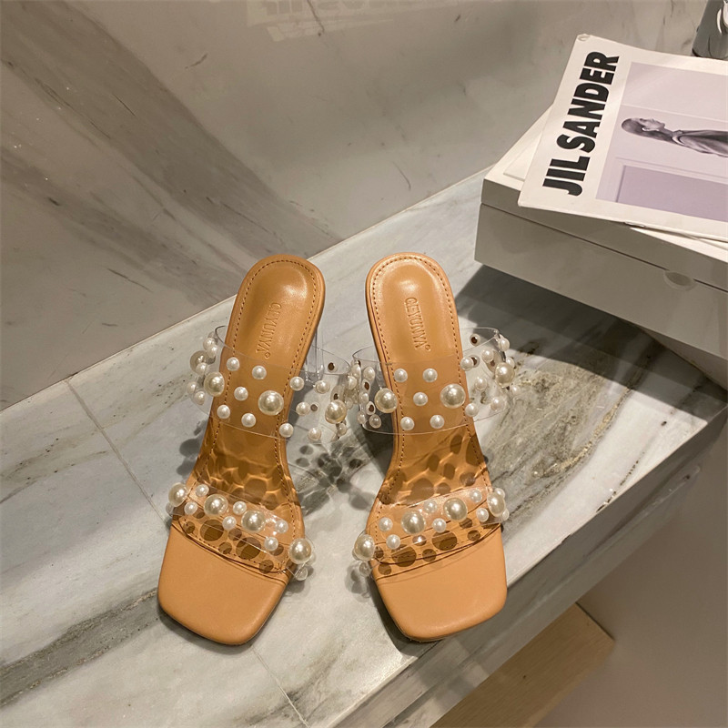 Дамски чехли с декоративни перли с 8см ток