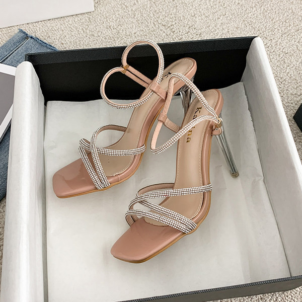 Актуални сандали с камъни и ток 11.5см