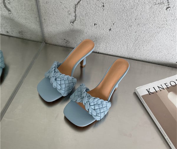 Актуални дамски чехли с ток 5см