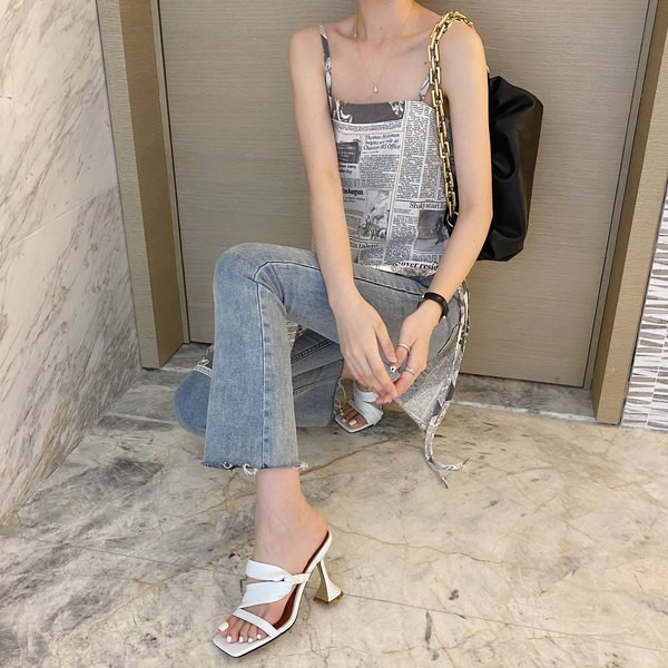 Дамски чехли с ток и широки каишки