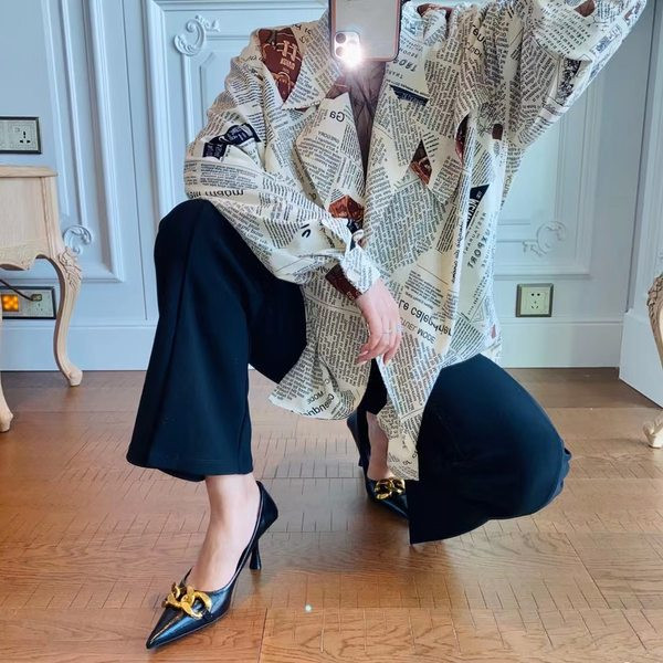 Дамски заострени обувки с висок ток 7см и метална верига 