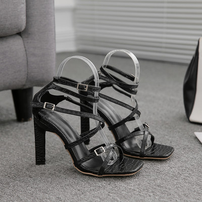 Елегантни дамски сандали с кожени каишки-няколко цвята