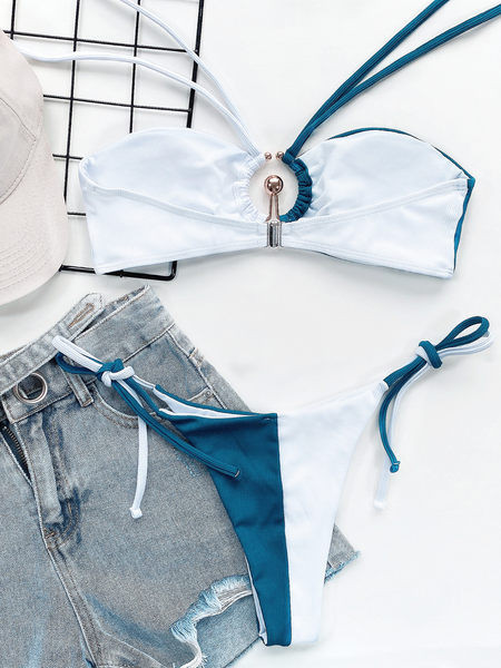 Дамски бански от два цвята и метална декорация