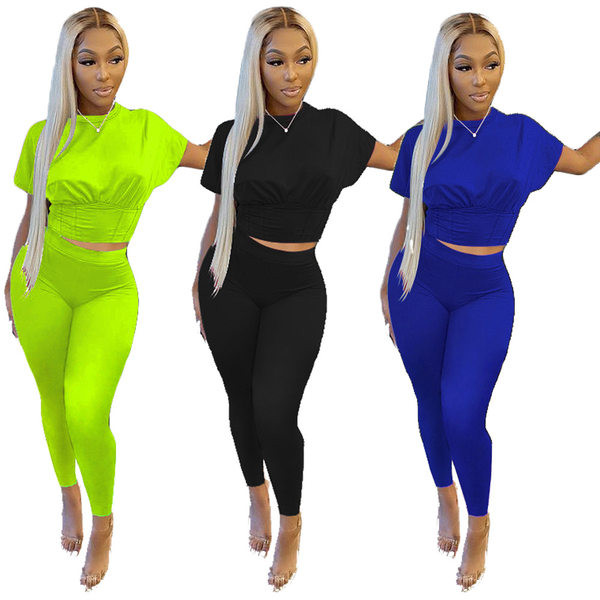 Дамски ежедневен комплект - тениска и панталон