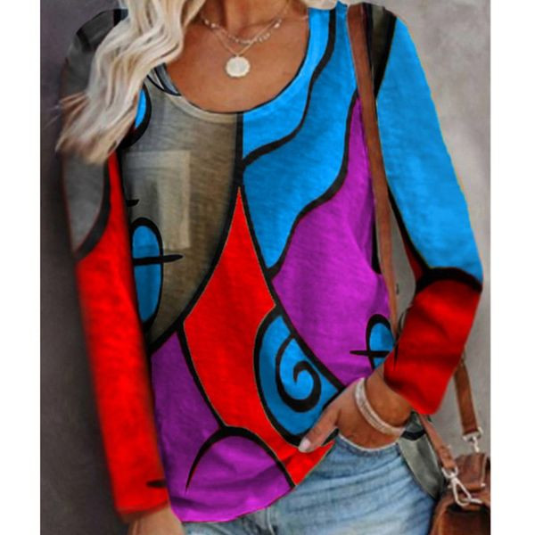 Цветна дамска блуза с овално декотле 