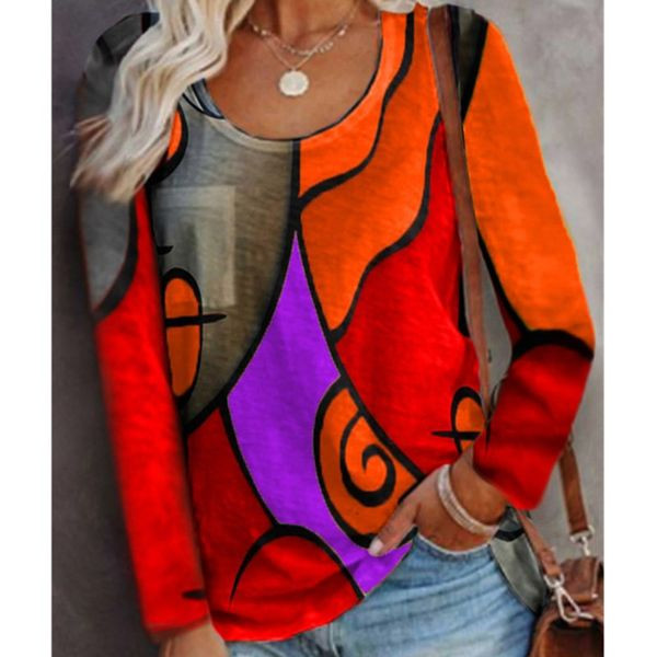 Цветна дамска блуза с овално декотле 