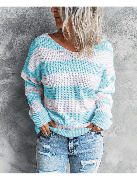 Дамски пуловер с шпиц деколте - няколко цвята