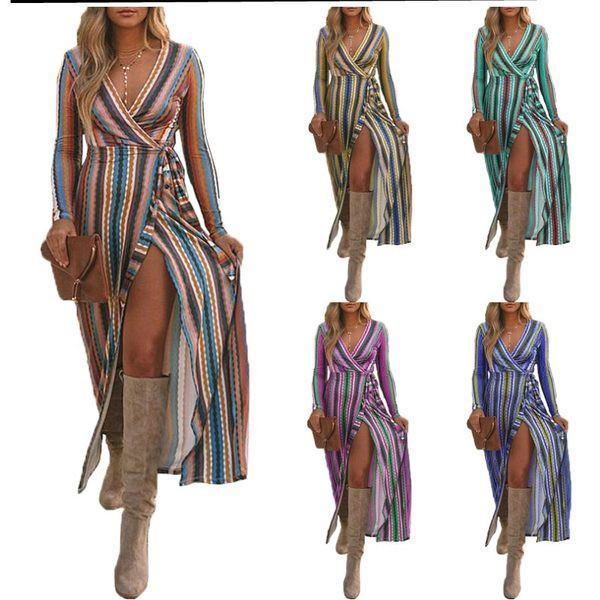 Раирана дамска рокля с дълъг ръкав и шпиц деколте