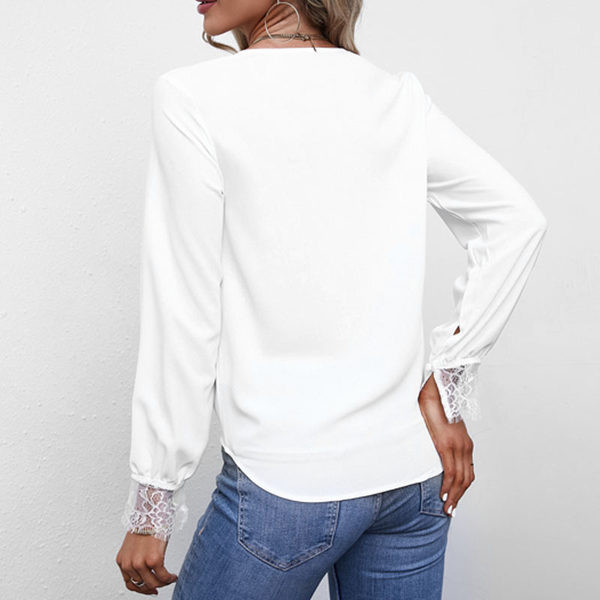 Дамска блуза с дантела и копчета
