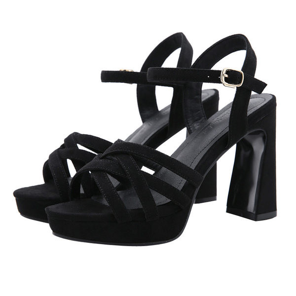 Дамски сандали на висок ток в черен и бежов цвят 