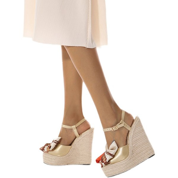 Нов модел дамски сандали с цветна панделка и катарама