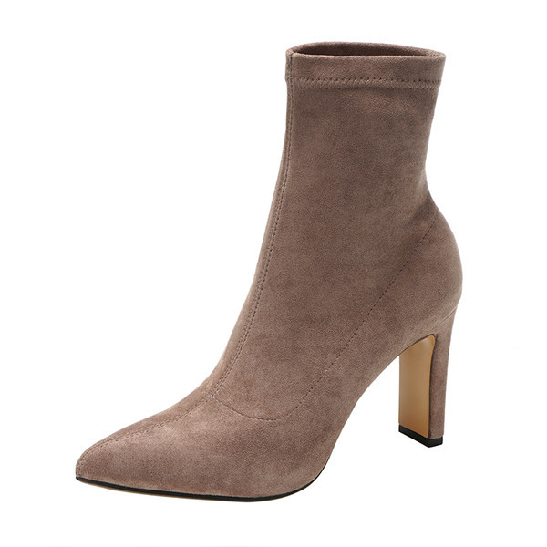 Модерни дамски боти от еко велур в  черен цвят 