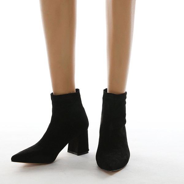 Moderne ženske sock čizme s četvrtastom petom visine 7 cm