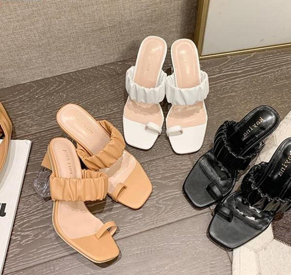 Дамски чехли с дебел прозрачен ток 