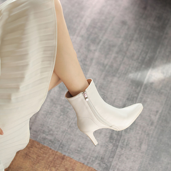 Дамски обувки с цип и ток - два цвята