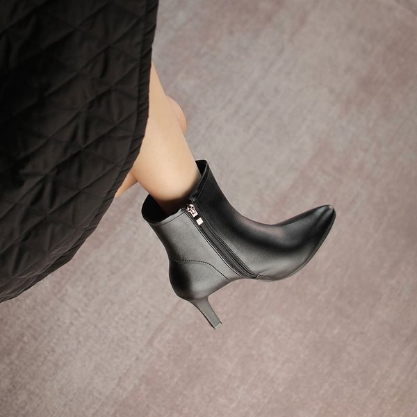 Дамски обувки с цип и ток - два цвята