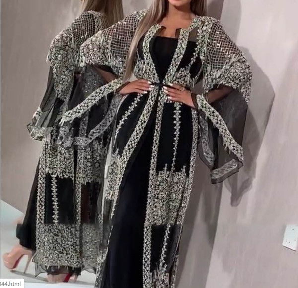 Елегантна дамска дълга рокля с дълъг ръкав