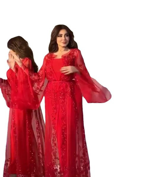 Стилна дамска дълга рокля с разкроени ръкави и бродерия