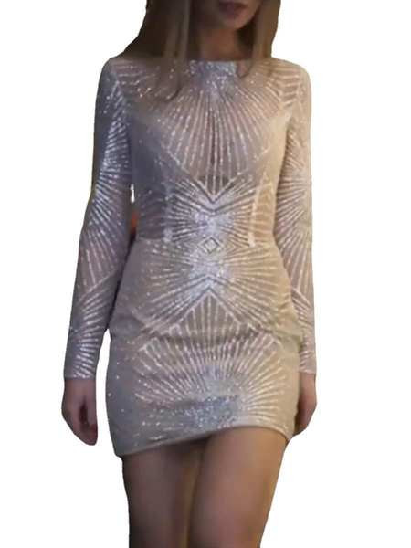 Стилна вталена рокля с дълги ръкави