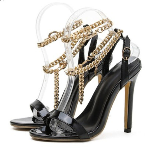 Модерни сандали с висок ток и метални верижки 