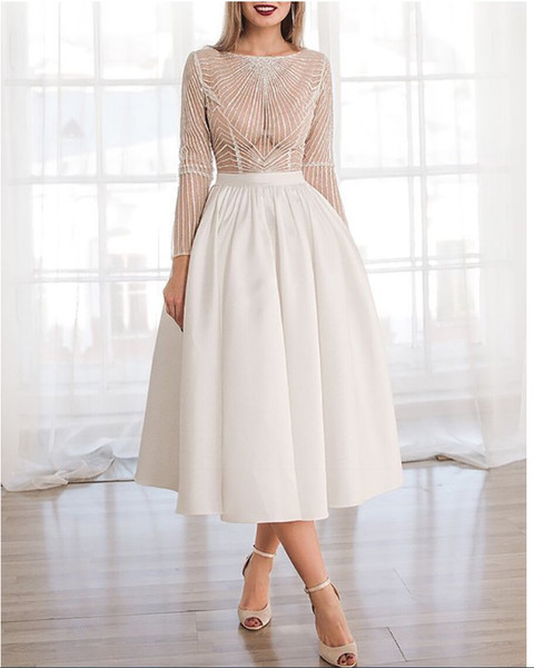 Дамска разкроена рокля с дълъг ръкав