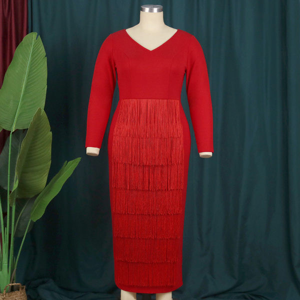 Стилна дамска рокля с ресни 