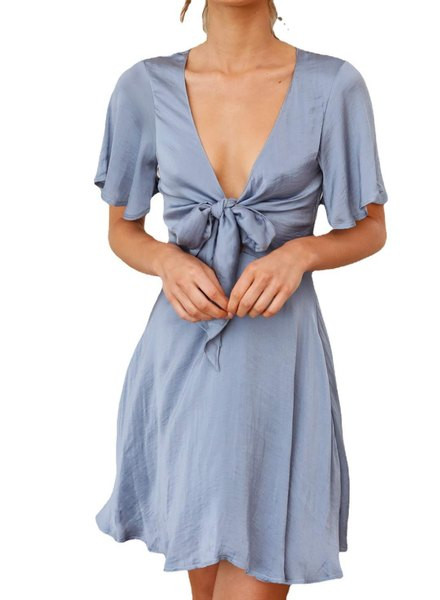 Ежедневна рокля с панделка и къс ръкав