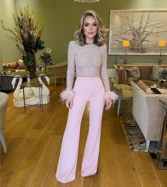 Елегантни дамски гащеризон с пера и пайета