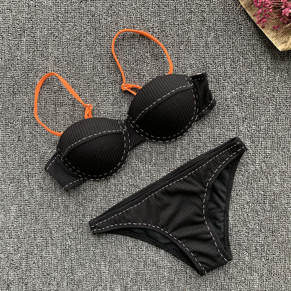 Naiste kaheosaline reguleeritavate rihmadega ujumistrikoo