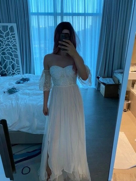 Γυναικείο επίσημο φόρεμα με παγιέτες και τούλι