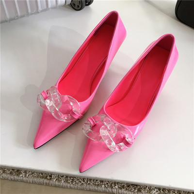 Női cipő 6 cm sarokkal - hegyes modell